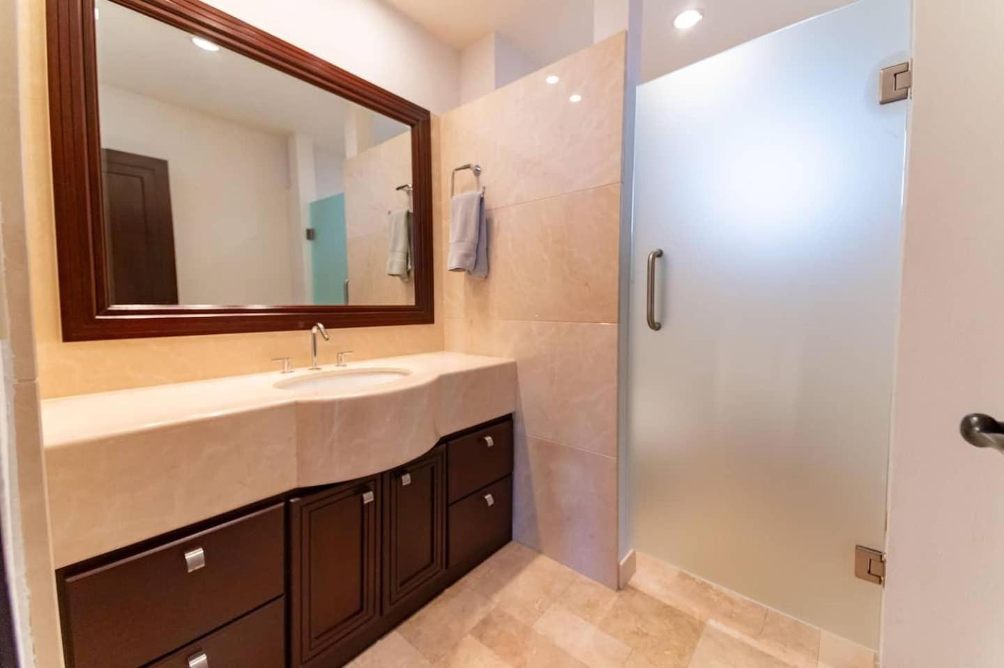Playa de La Paz - luxury 2 bedroom condo ocean front Exterior foto